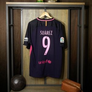 Barcelona 2016/17 Away Jersey – Luis Suárez #9 – Size XL – Purple Nike Shirt